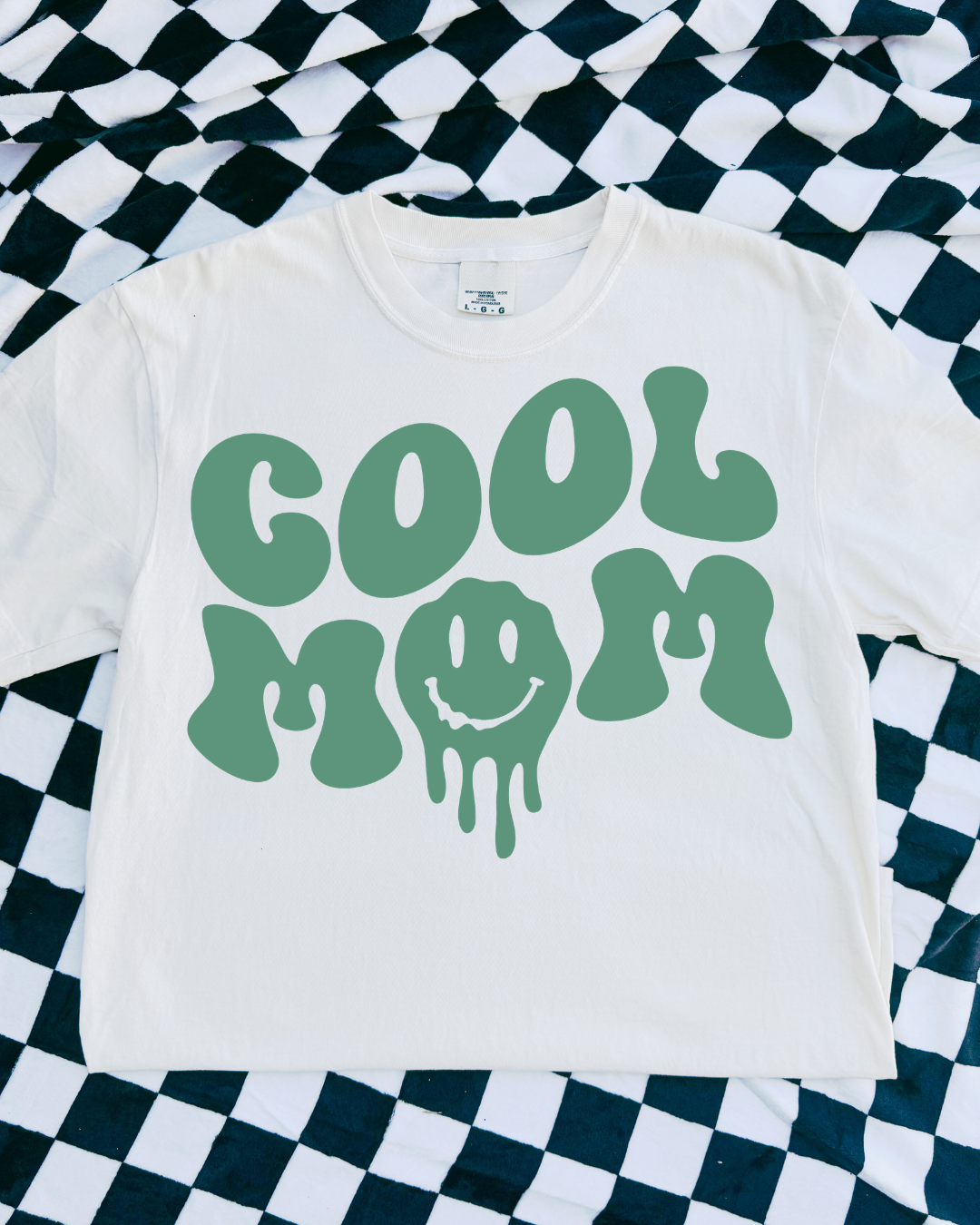 Groovy Drippy Cool Mom